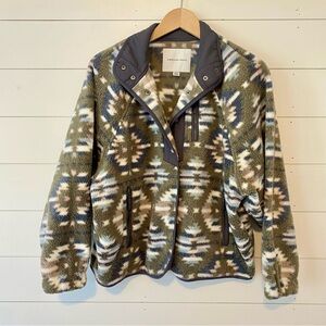 American Eagle fleece jacket